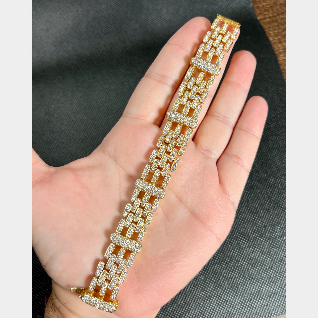 18K Yellow Gold 15.00 Ct. Diamond Bracelet