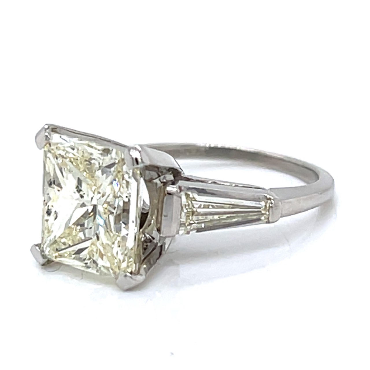 Platinum 5.07 Ct. Diamond Ring - Image 2