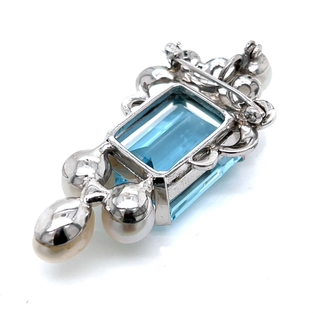 1960’s 14K White Gold Aquamarine & Pearl Pendant/Brooch