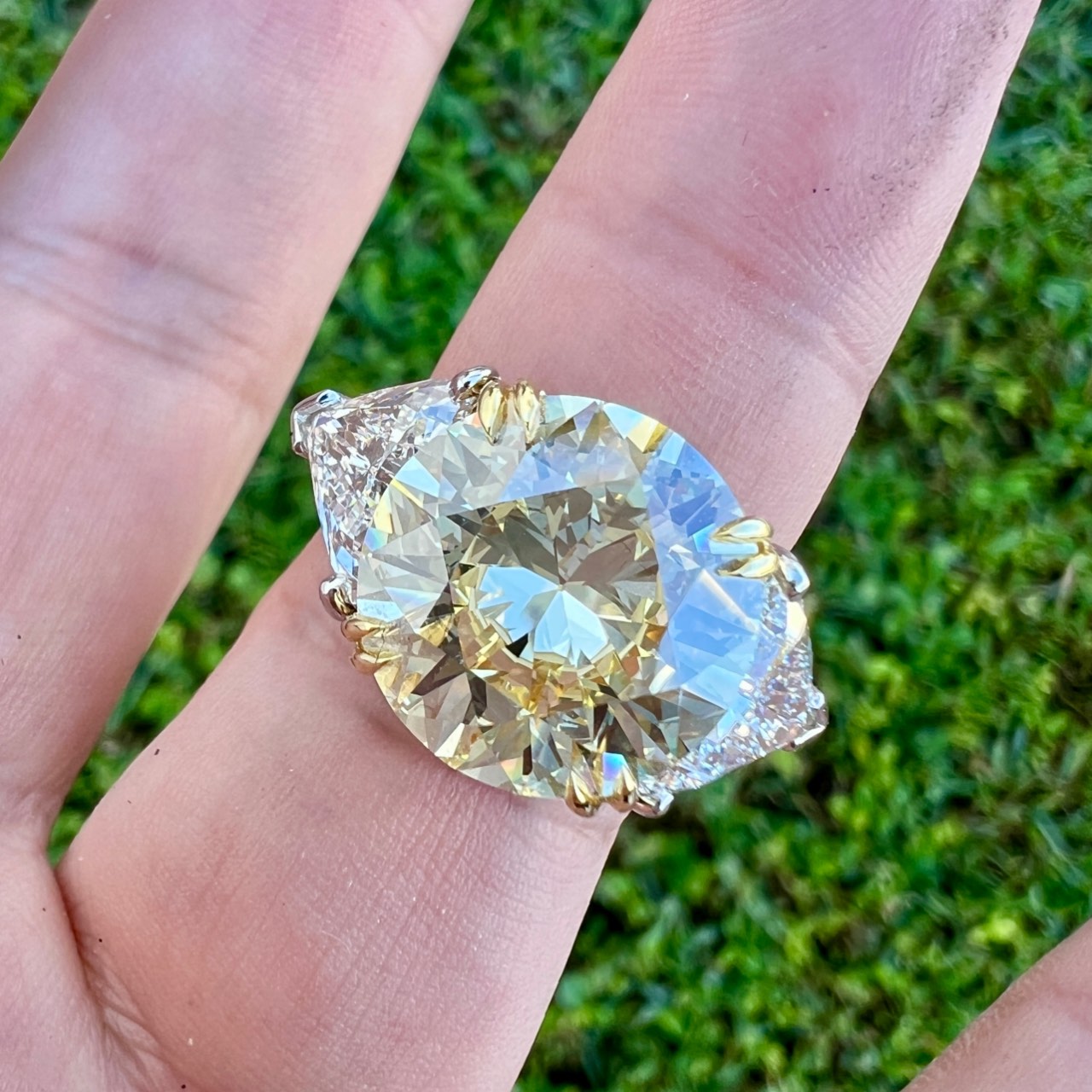 18K Yellow Gold & Platinum 7.77 Ct. GIA Certified Diamond Ring - Image 4