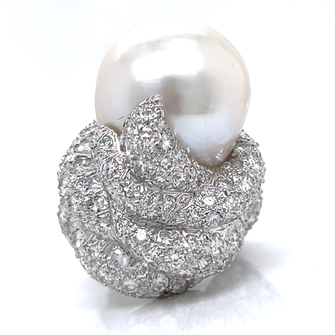 DAVID WEBB Platinum South Sea Pearl & Diamond Ring
