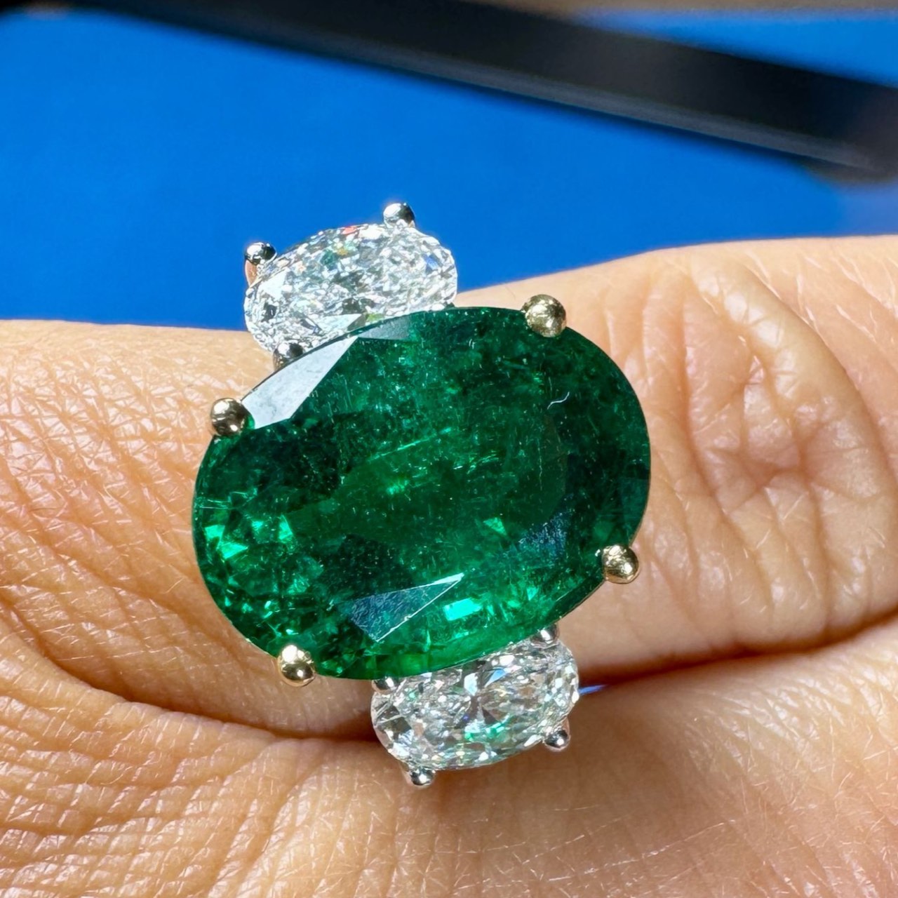 Platinum & 14K Yellow Gold AGL Certified Emerald and Diamond Ring - Image 4