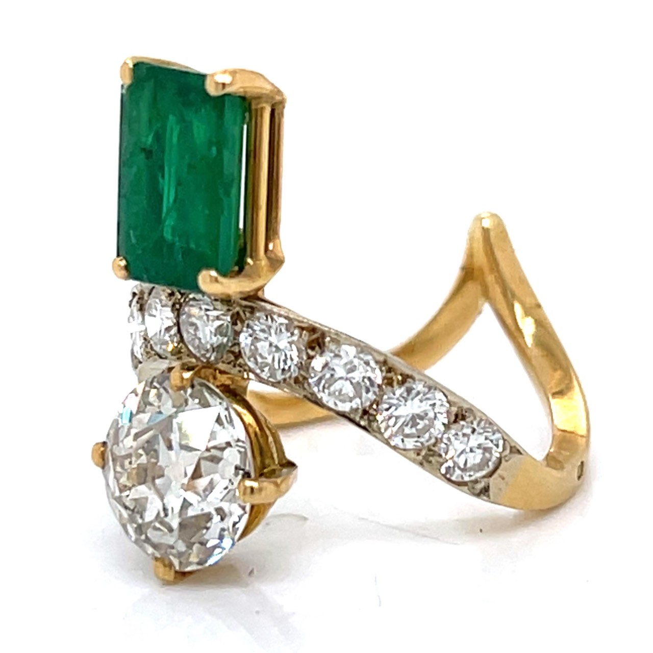 FRENCH 18K Yellow Gold Colombian Emerald & Diamond Ring - Image 2