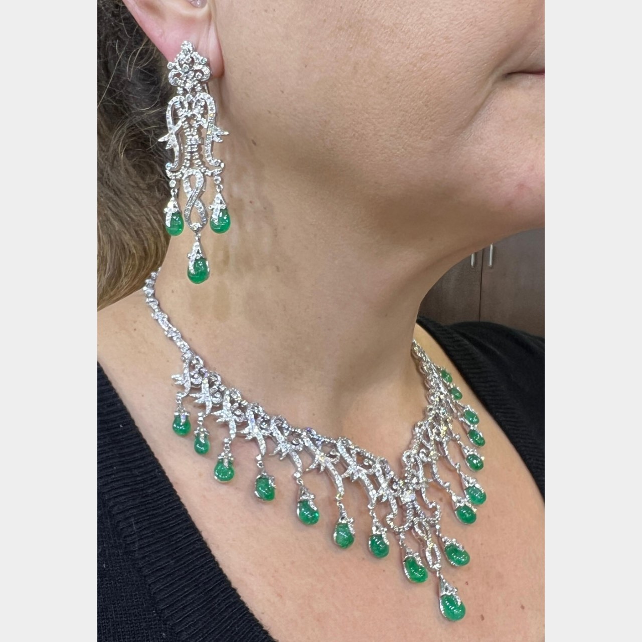 18K White Gold Emerald & Diamond Necklace and Earring Set