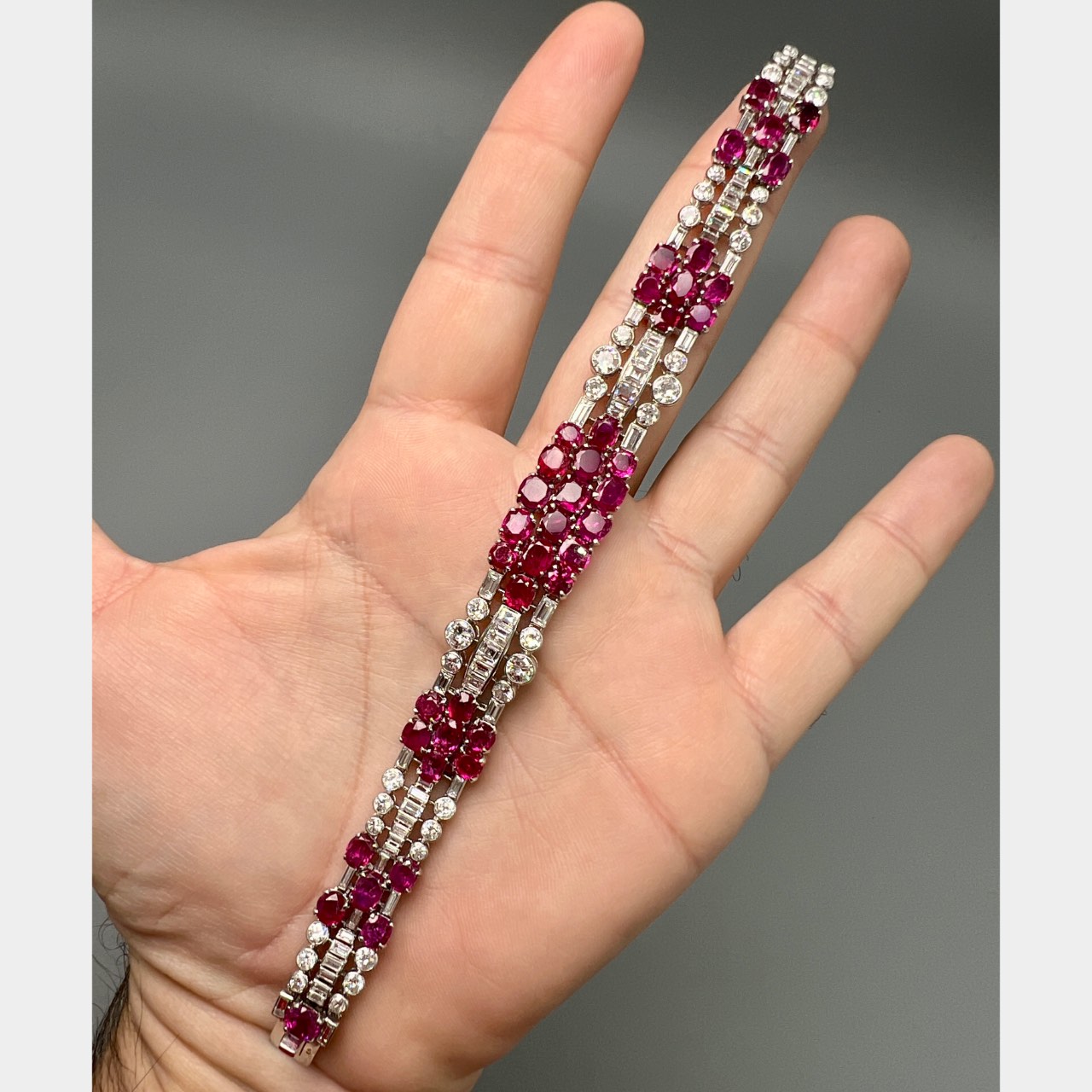 French Art Deco Platinum GIA Certified Burma No-heat Ruby & Diamond Bracelet
