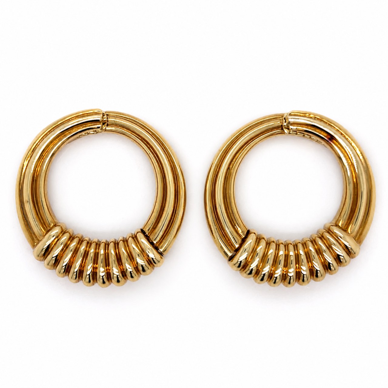 VAN CLEEF & ARPELS 18K Yellow Gold Circle Clip Earrings VAN CLEEF & ARPELS 18K Yellow Gold Circle Clip Earrings