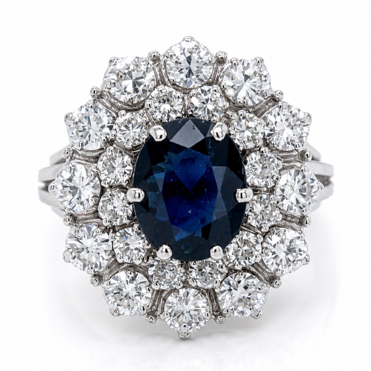 18K White Gold Sapphire & Diamond Ring 18K White Gold Sapphire & Diamond Ring